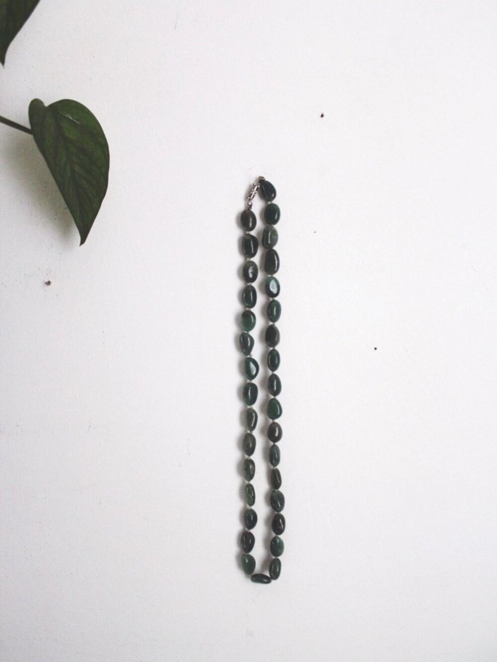 Vintage Green Aventurine Stone Beaded Necklace Nugget Hand Knotted Long Barrel C - Picture 8 of 8